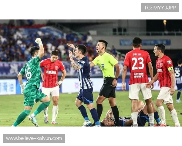 新赛季中超联赛精彩纷呈 多支球队引发球迷热烈讨论