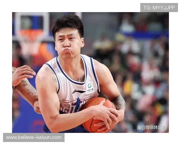 中国男篮冲击世界杯八强 展现新老结合战术风采